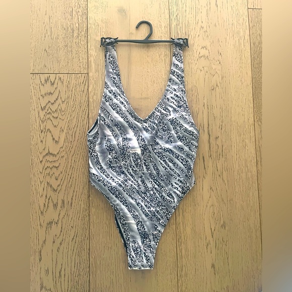 Size small shiny sexy high rise swimwear - new - Picture 3 of 5